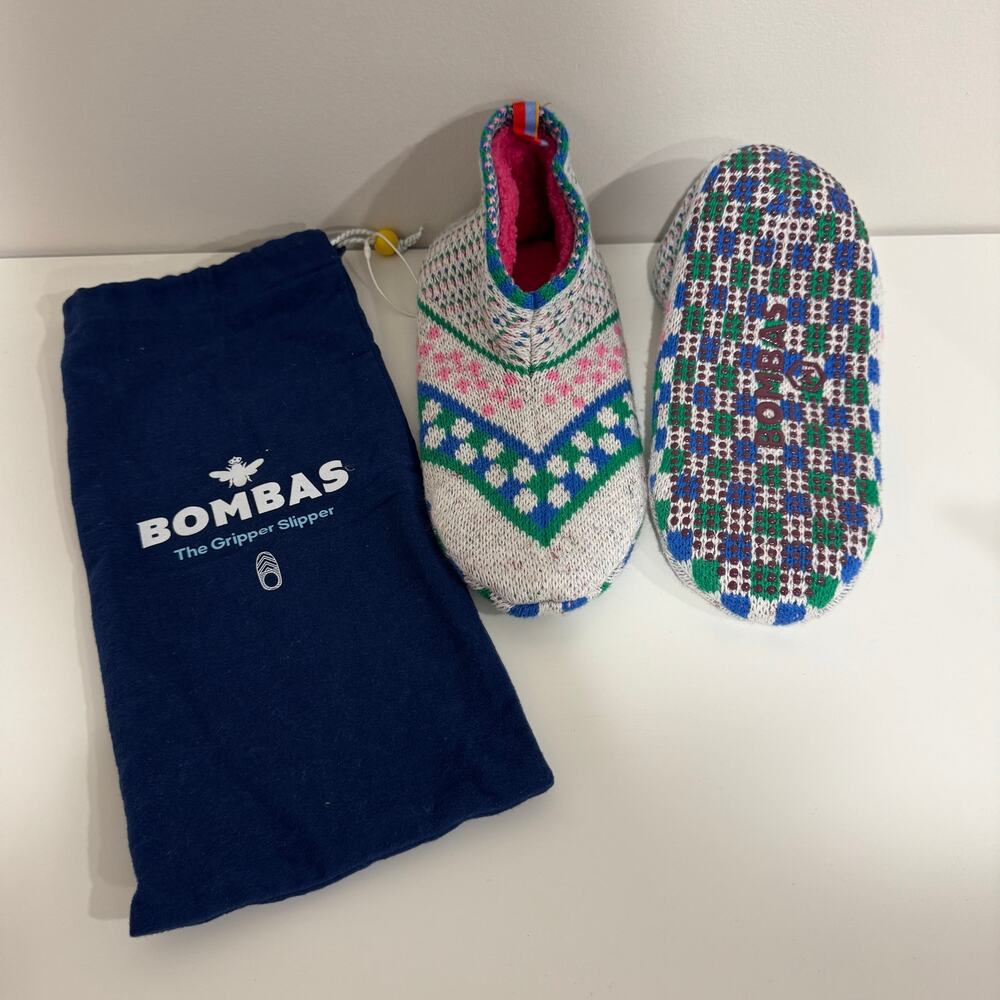 Bombas The Gripper Slipper Green Pink Patterned Cozy Ankle Socks Small 7-8.5
